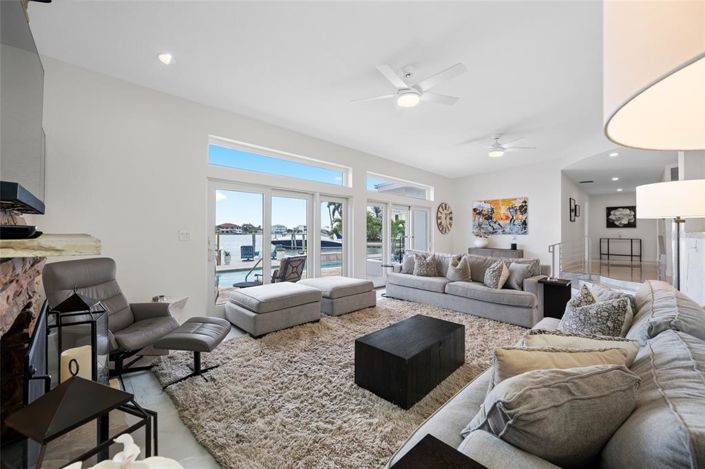 Image No.23-3 Bed Property for sale