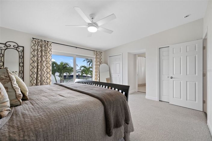 Image No.28-3 Bed Property for sale