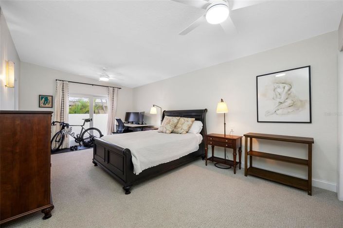 Image No.32-3 Bed Property for sale