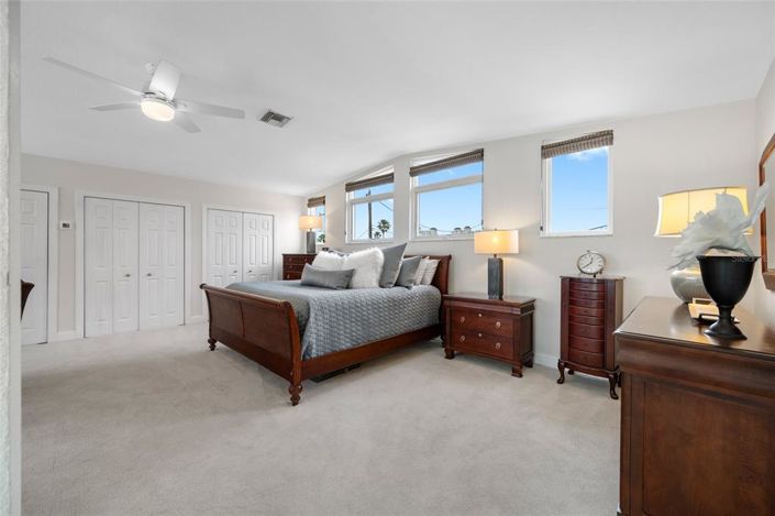 Image No.38-3 Bed Property for sale