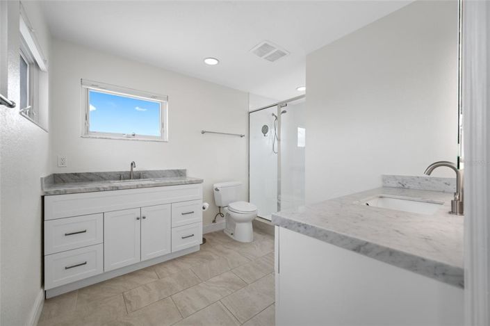 Image No.42-3 Bed Property for sale