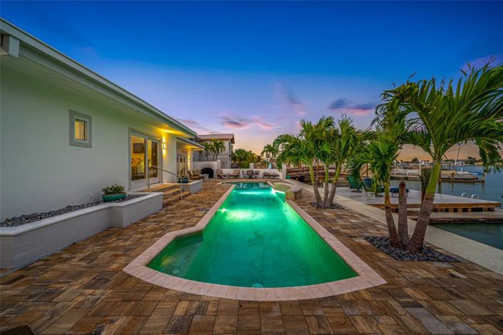 Image No.48-3 Bed Property for sale