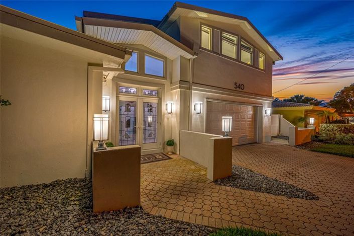 Image No.53-3 Bed Property for sale