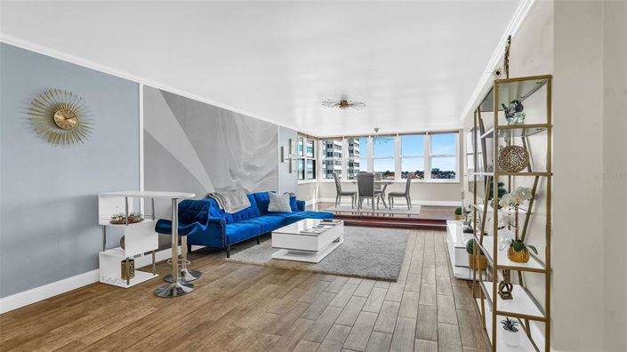 Image No.2-2 Bed Property for sale