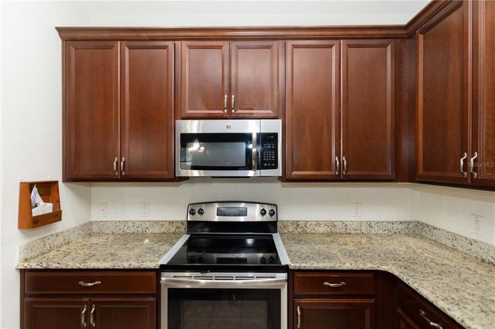 Image No.12-4 Bed Property for sale