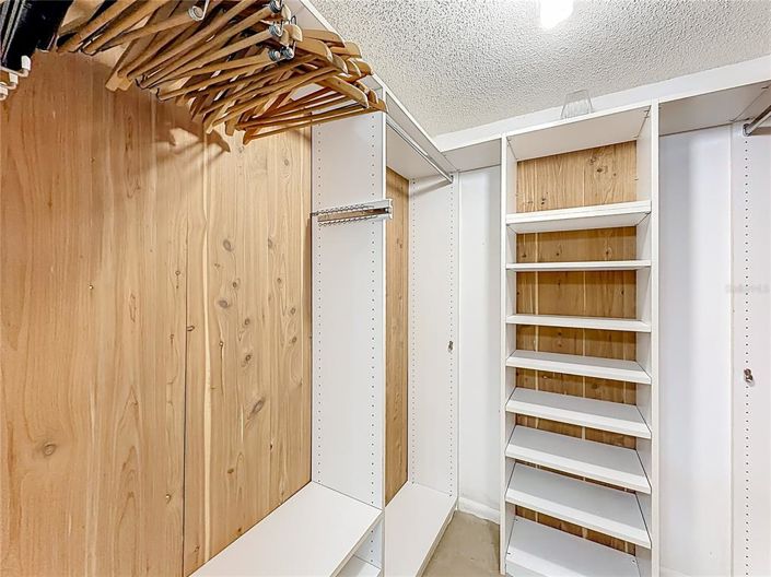 Image No.15-2 Bed Property for sale