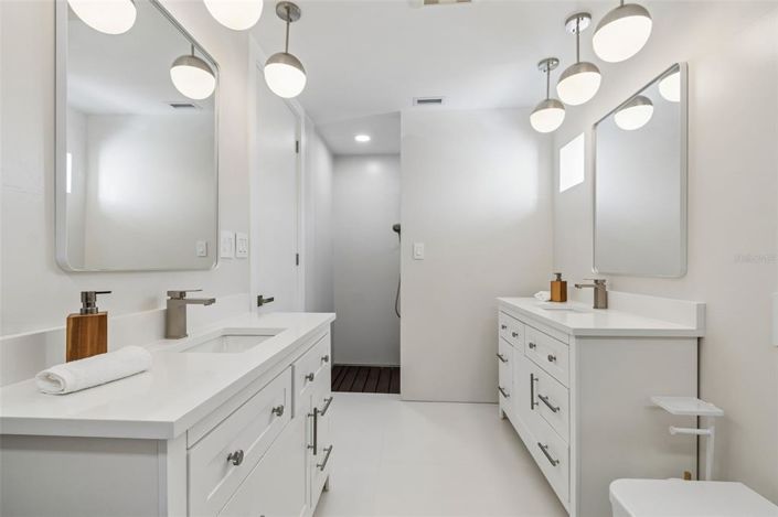 Image No.18-Propriété de 4 chambres à vendre à Sarasota