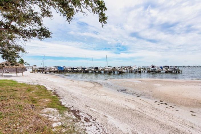 Image No.33-2 Bed Property for sale