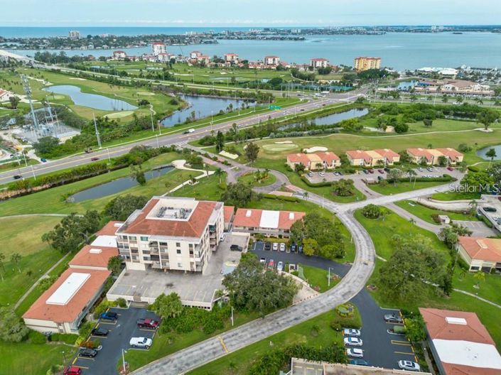 Image No.35-2 Bed Property for sale