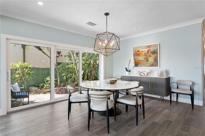 Image No.12-4 Bed Property for sale