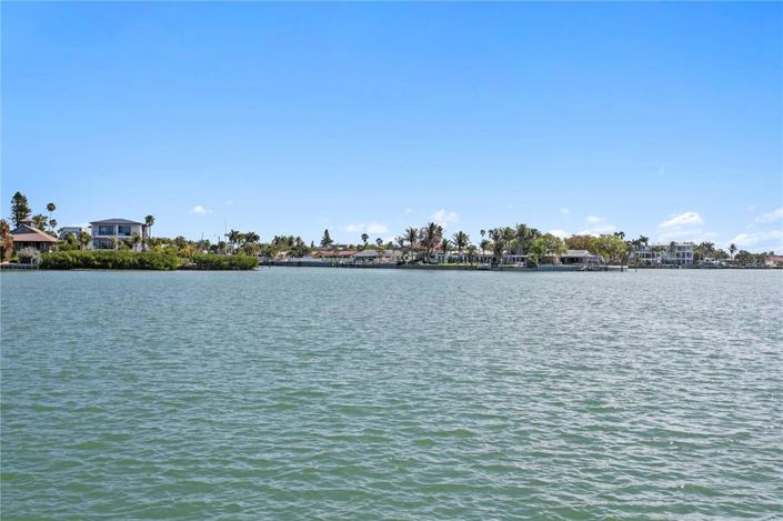 Image No.53-4 Bed Property for sale