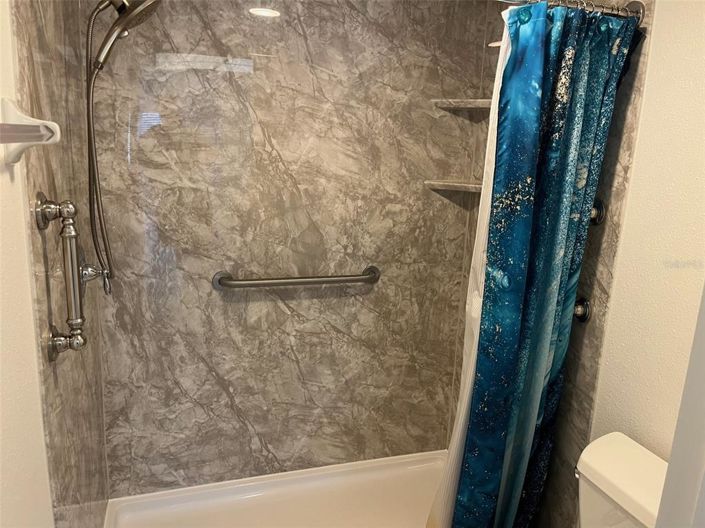 Image No.13-2 Bed Property for sale