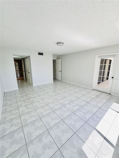 Image No.11-2 Bed Property for sale