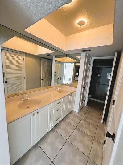 Image No.3-2 Bed Property for sale