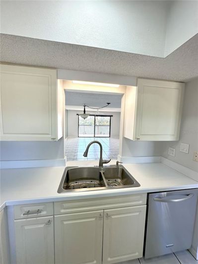 Image No.9-2 Bed Property for sale