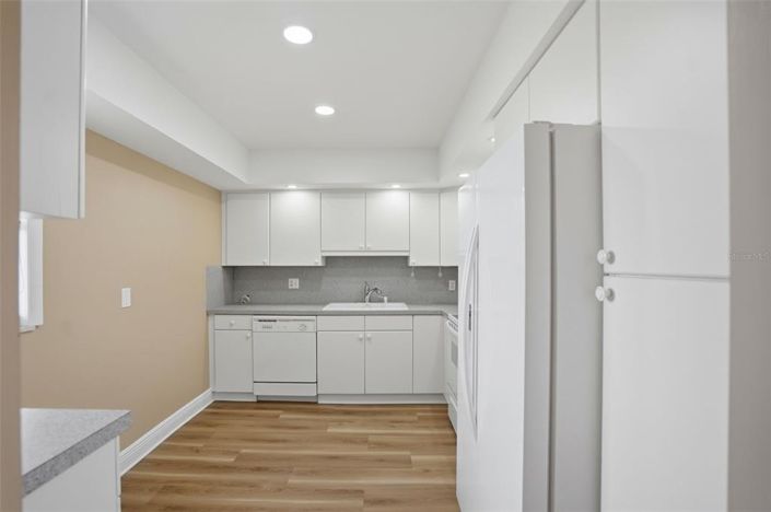 Image No.13-2 Bed Property for sale