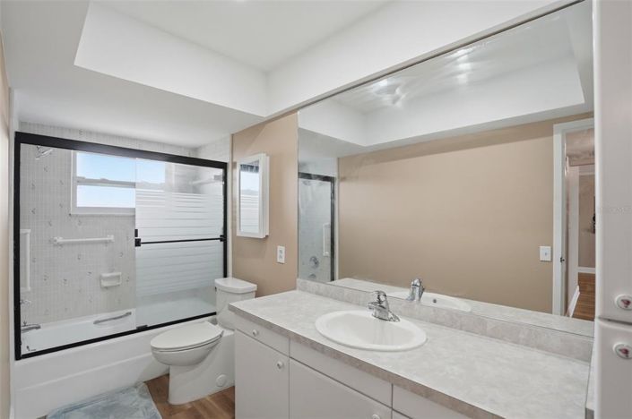 Image No.14-2 Bed Property for sale