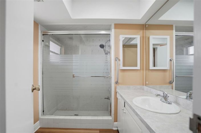 Image No.15-2 Bed Property for sale