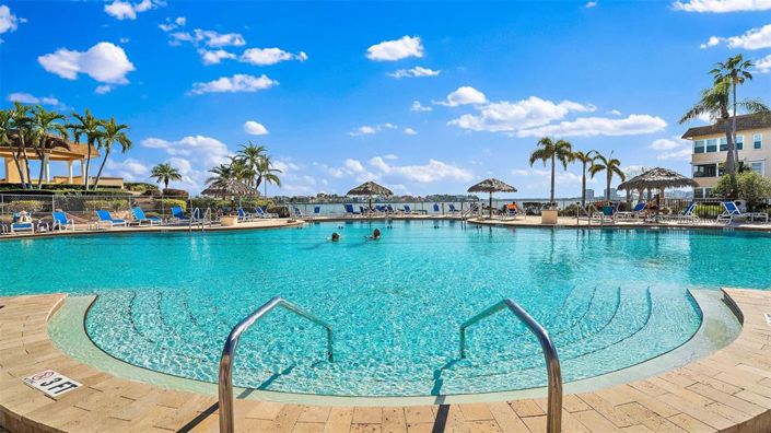 Image No.22-2 Bed Property for sale