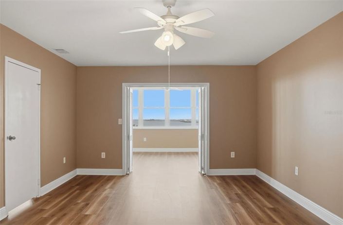 Image No.27-2 Bed Property for sale