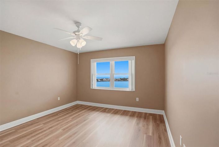 Image No.29-2 Bed Property for sale