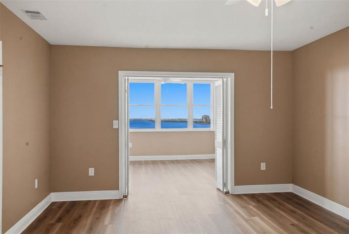 Image No.32-2 Bed Property for sale