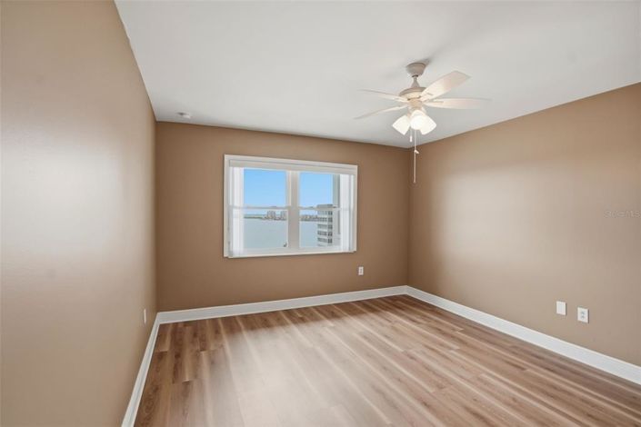 Image No.9-2 Bed Property for sale