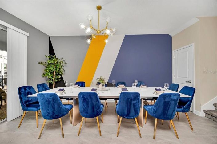 Image No.14-8 Bed Property for sale