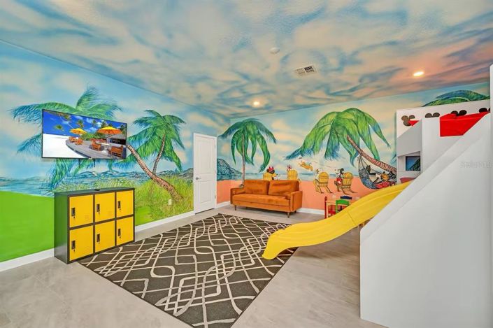 Image No.25-8 Bed Property for sale