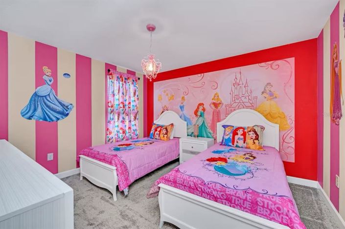 Image No.26-8 Bed Property for sale