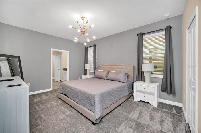 Image No.36-8 Bed Property for sale