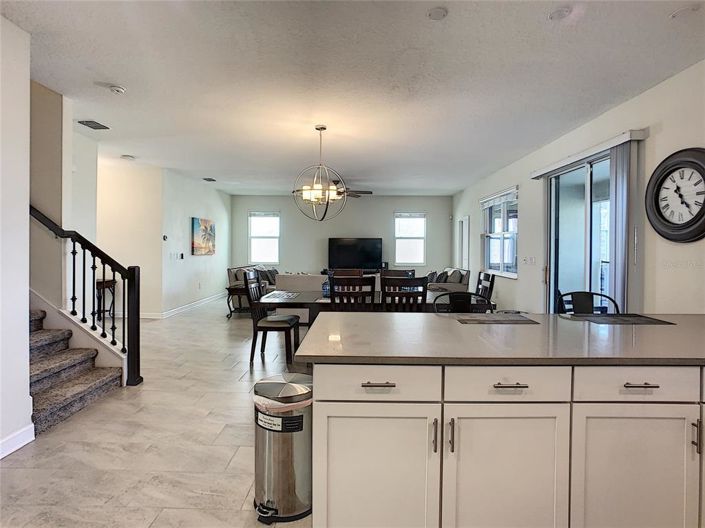 Image No.14-6 Bed Property for sale