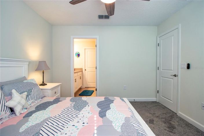 Image No.29-6 Bed Property for sale