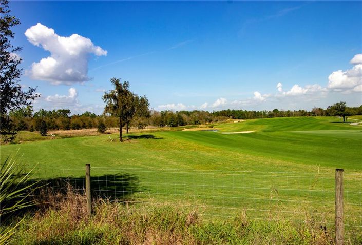 Image No.40-6 Bed Property for sale