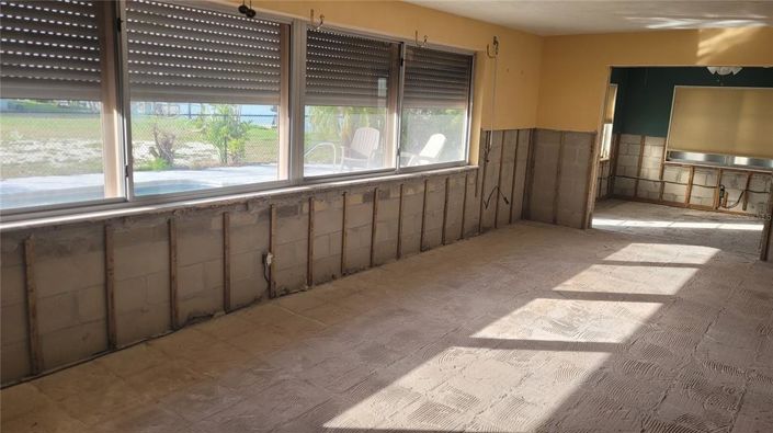 Image No.6-3 Bed Property for sale