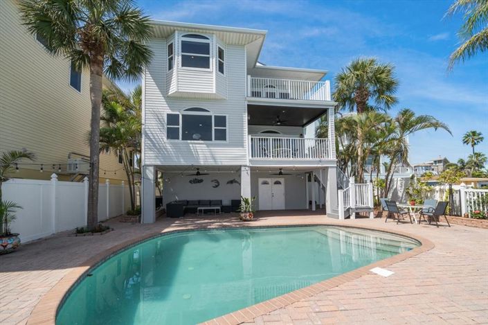 Image No.48-3 Bed Property for sale