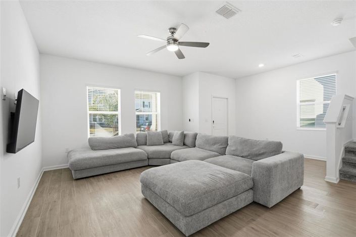 Image No.7-4 Bed Property for sale