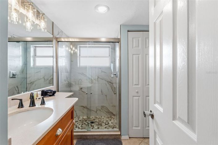 Image No.32-2 Bed Property for sale