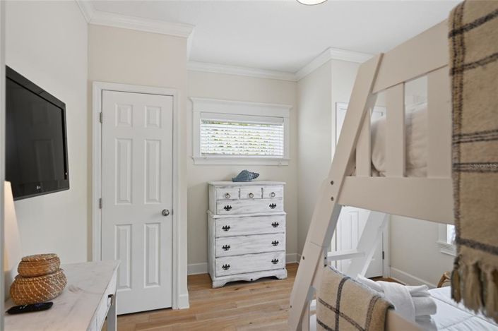 Image No.28-3 Bed Property for sale