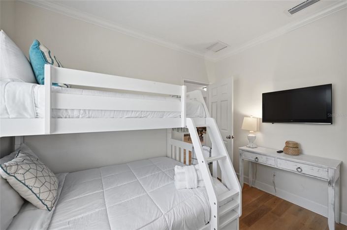 Image No.30-3 Bed Property for sale