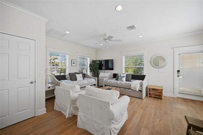 Image No.35-3 Bed Property for sale