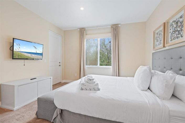 Image No.14-4 Bed Townhouse for sale