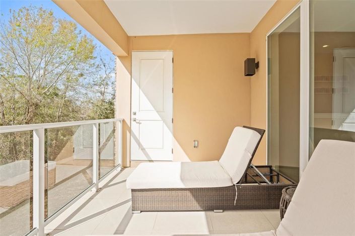 Image No.17-4 Bed Townhouse for sale