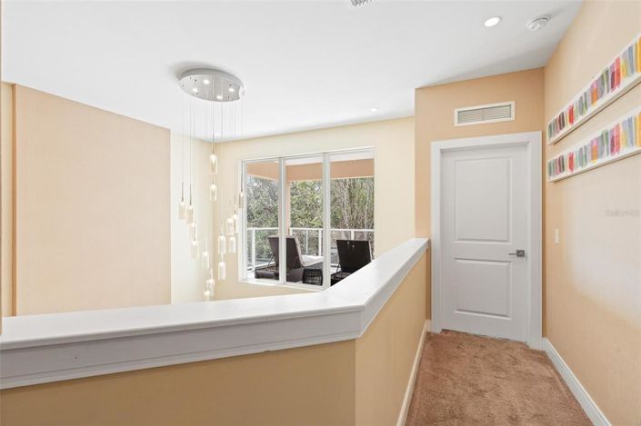 Image No.19-4 Bed Townhouse for sale