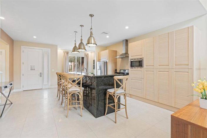 Image No.34-4 Bed Townhouse for sale