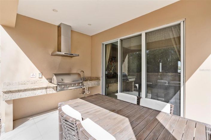 Image No.45-4 Bed Townhouse for sale