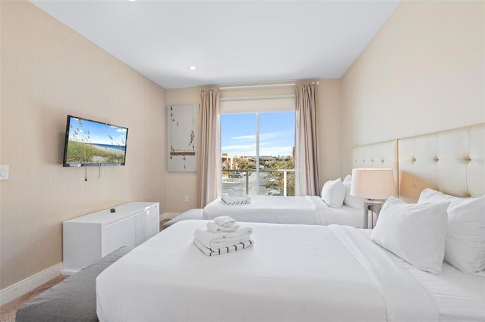 Image No.7-4 Bed Townhouse for sale