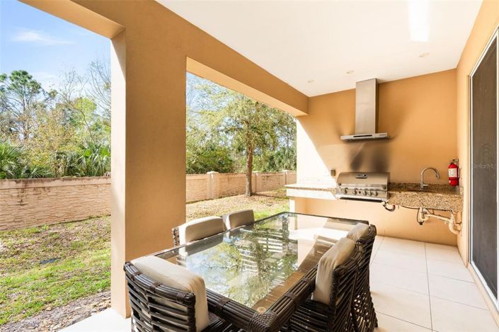 Image No.18-3 Bed Townhouse for sale