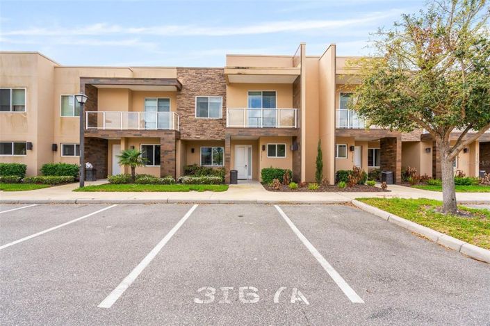 Image No.2-3 Bed Townhouse for sale