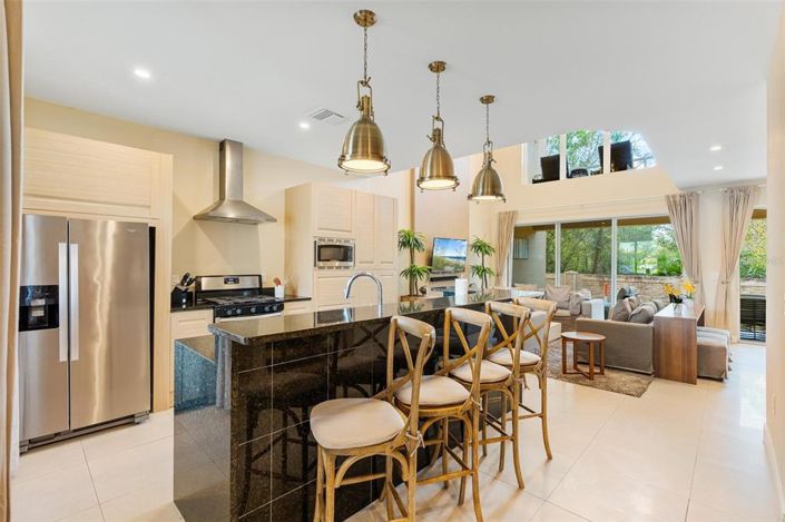 Image No.3-3 Bed Townhouse for sale